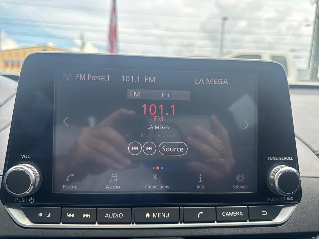 2020 Nissan Altima - $14,995