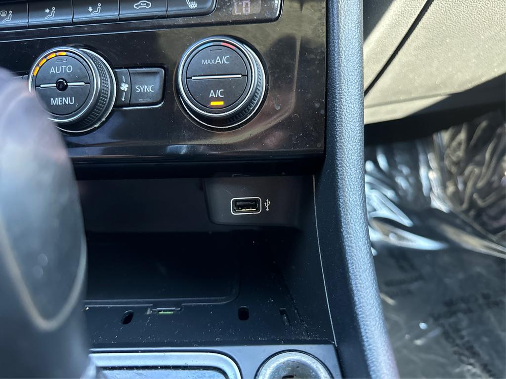 2019 Volkswagen Jetta - $12,995
