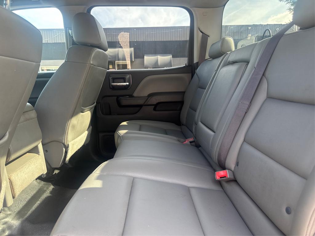 2017 Chevrolet Silverado 2500 - $24,995