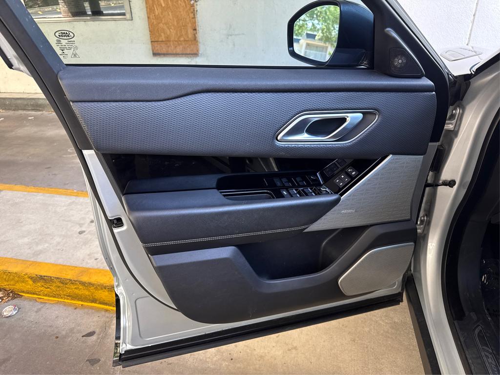 2020 Land Rover Range Rover Velar - $22,995