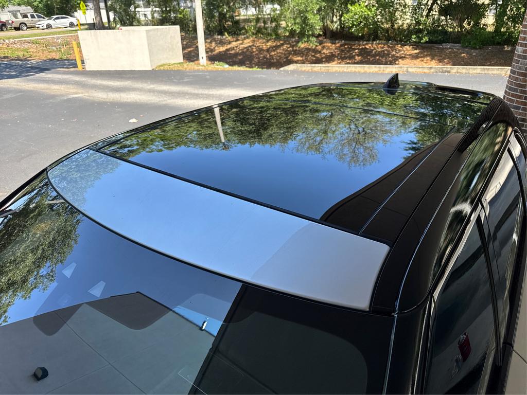 2020 Land Rover Range Rover Velar - $22,995