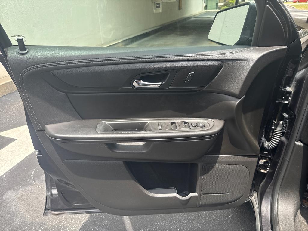 2013 GMC Acadia SLE-1 photo