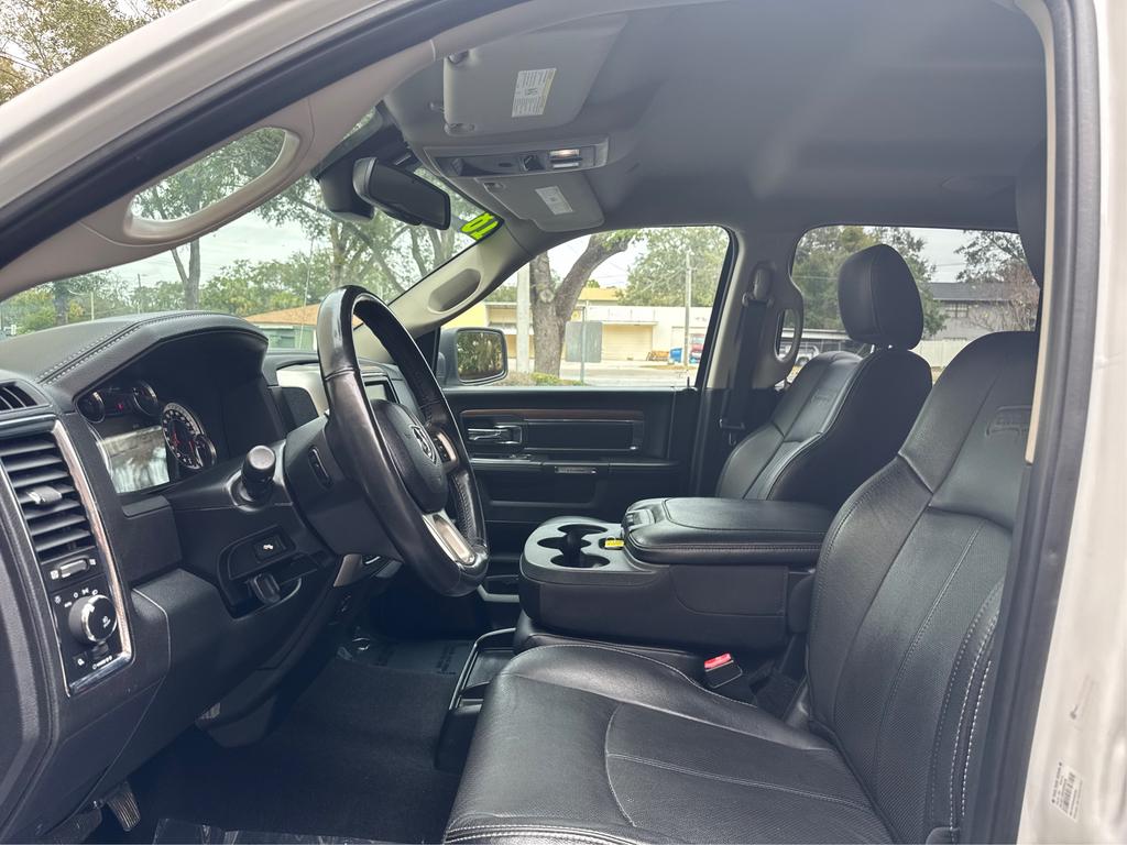 2018 RAM 1500 Laramie photo
