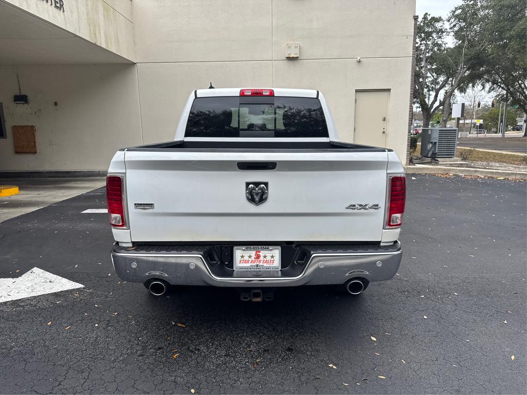 2018 RAM 1500 Laramie photo