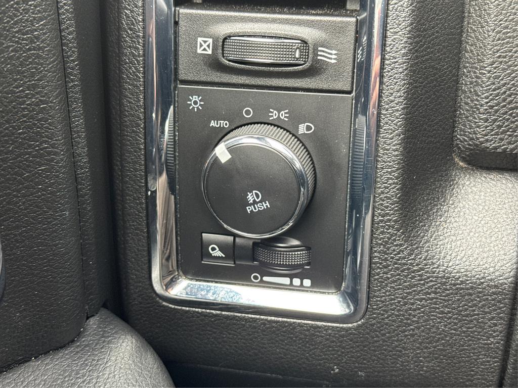 2018 RAM 1500 Laramie photo