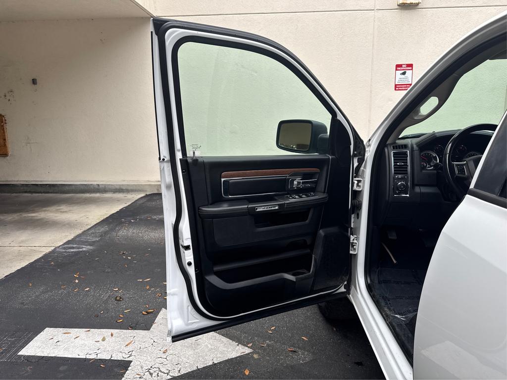 2018 RAM 1500 Laramie photo