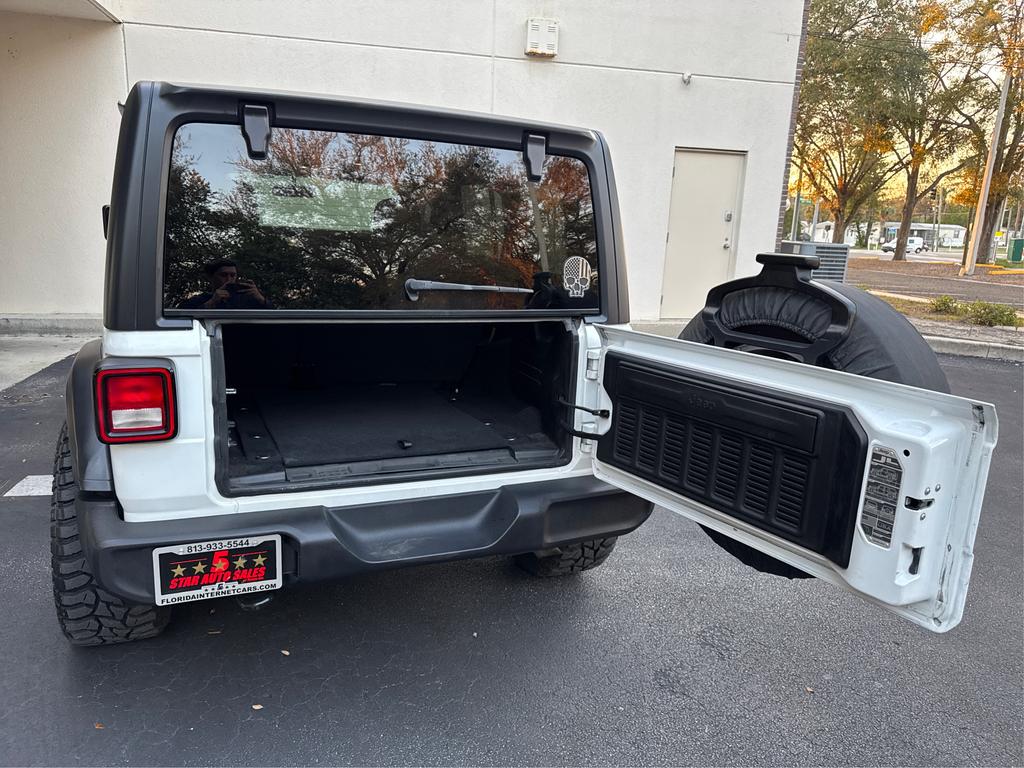 2020 Jeep Wrangler Unlimited Sport photo