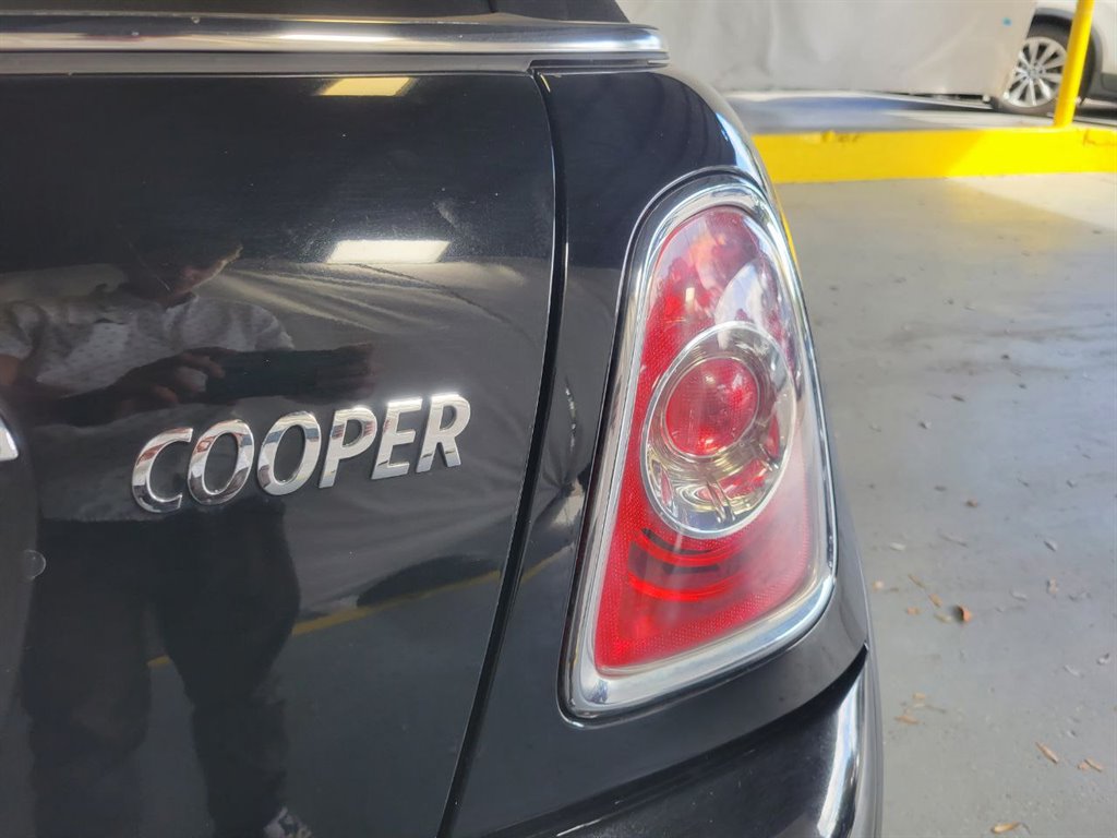 2014 MINI Cooper photo