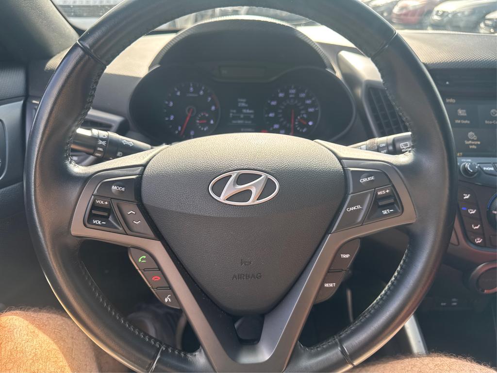 2016 Hyundai Veloster - $8,995