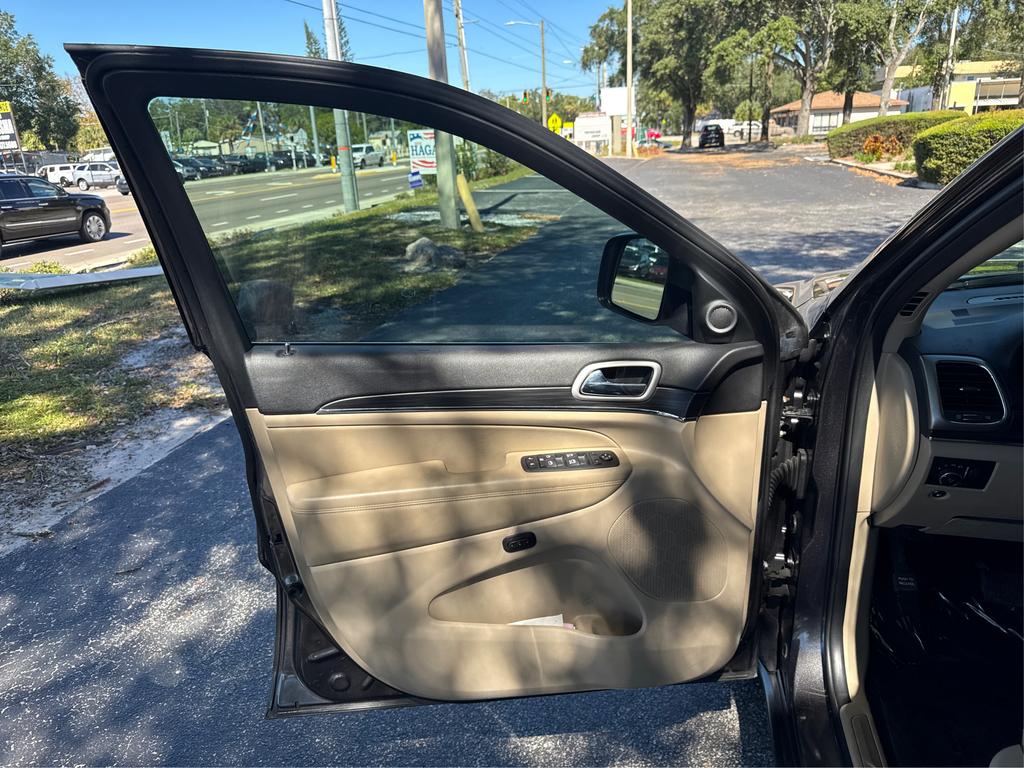 2020 Jeep Cherokee - $13,995