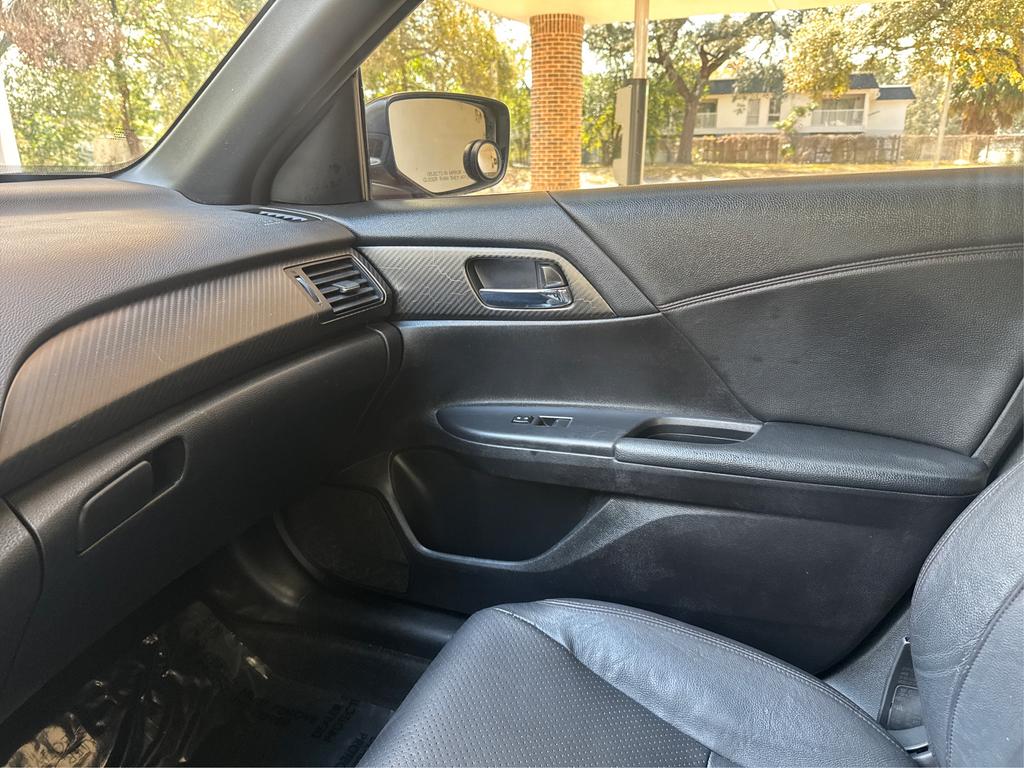 2017 Honda Accord - $11,995
