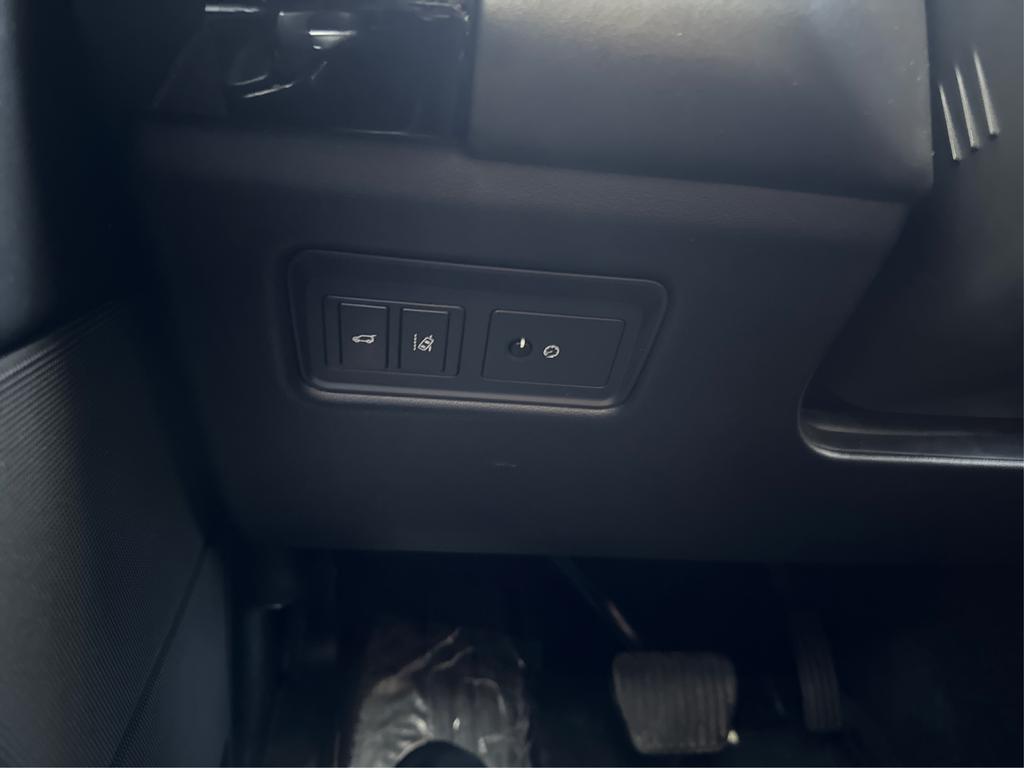 2016 Land Rover Range Rover - $17,995