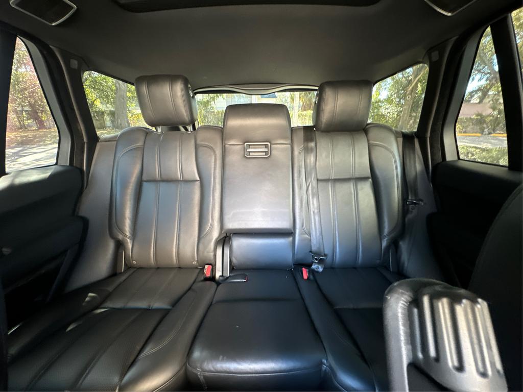2016 Land Rover Range Rover - $17,995