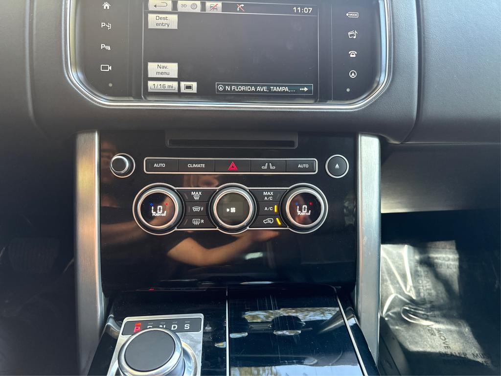 2016 Land Rover Range Rover - $17,995