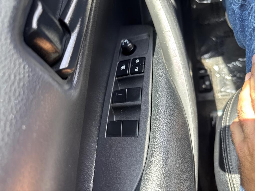 2022 Toyota Corolla - $14,995