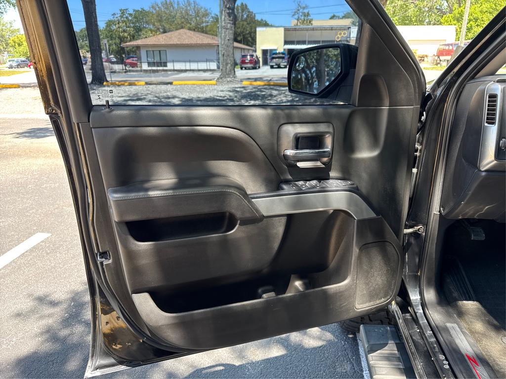 2017 Chevrolet Silverado 1500 LT Z71 photo