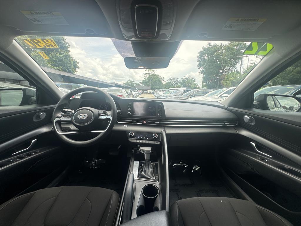2022 Hyundai Elantra - $14,995