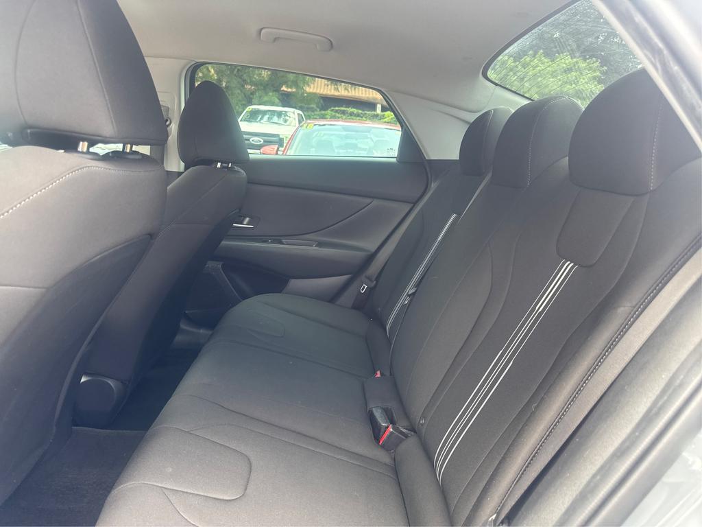 2022 Hyundai Elantra - $14,995