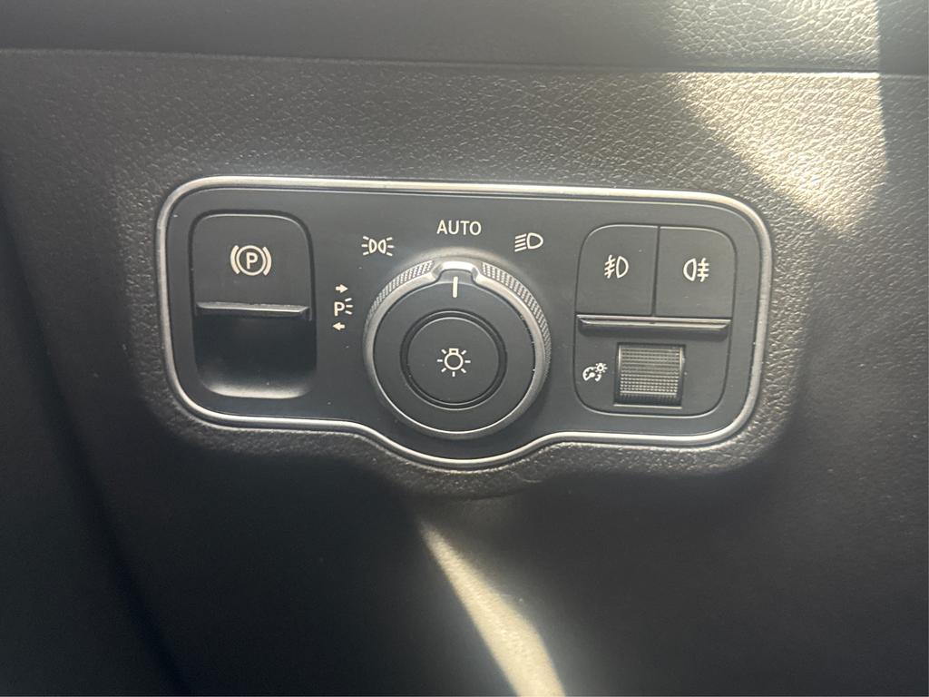 2024 Mercedes-Benz GLB - $26,995