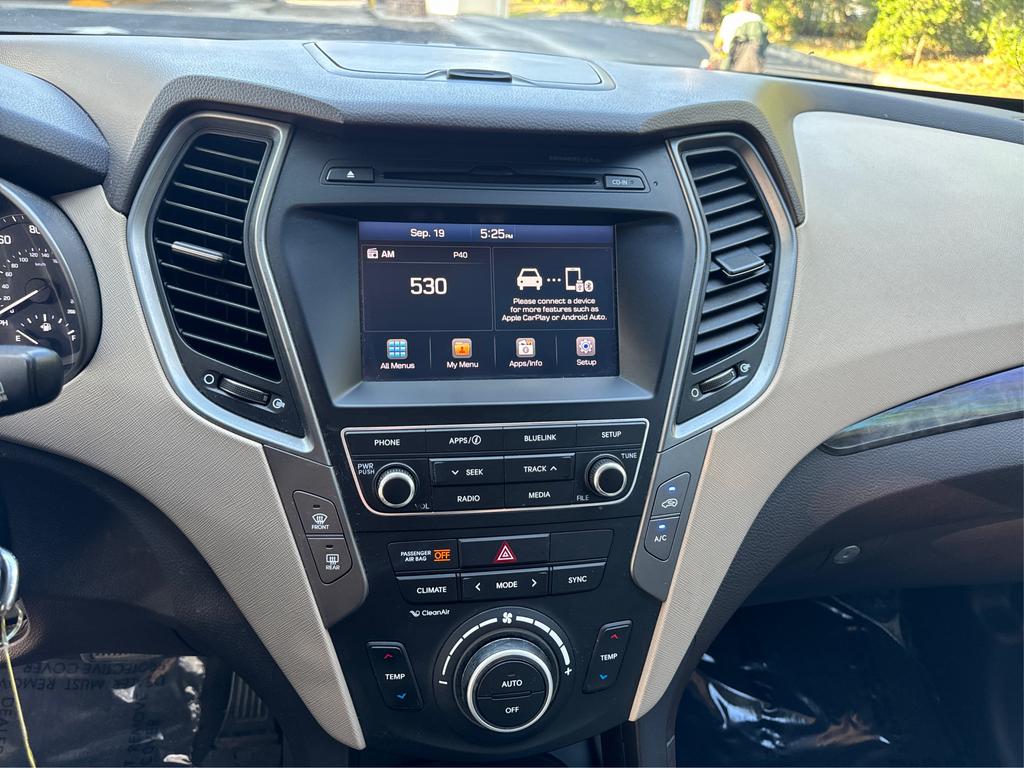 2017 Hyundai Santa Fe Sport - $6,995