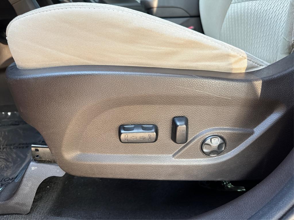2017 Hyundai Santa Fe Sport - $6,995