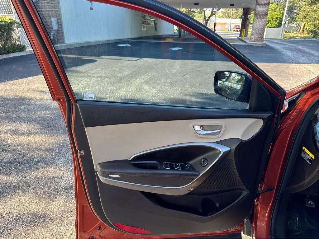 2017 Hyundai Santa Fe Sport - $6,995