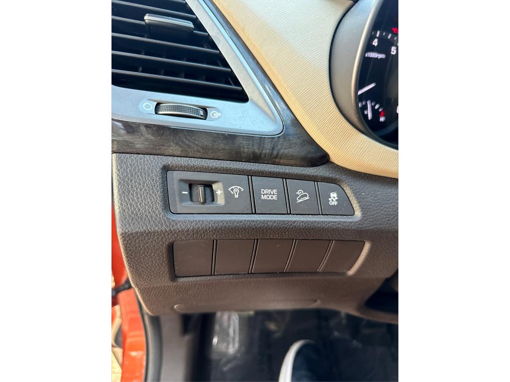 2017 Hyundai Santa Fe Sport - $6,995