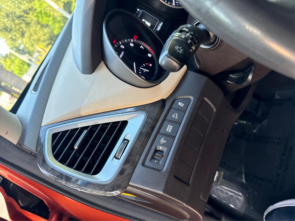 2017 Hyundai Santa Fe Sport - $6,995