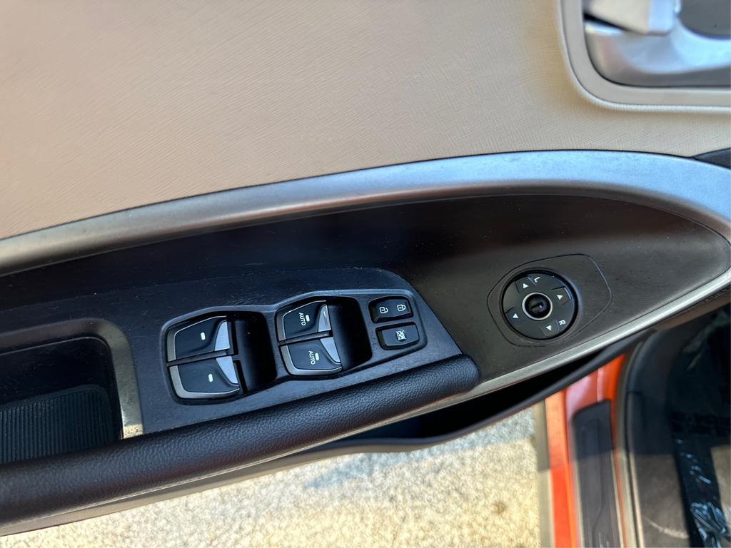 2017 Hyundai Santa Fe Sport - $6,995