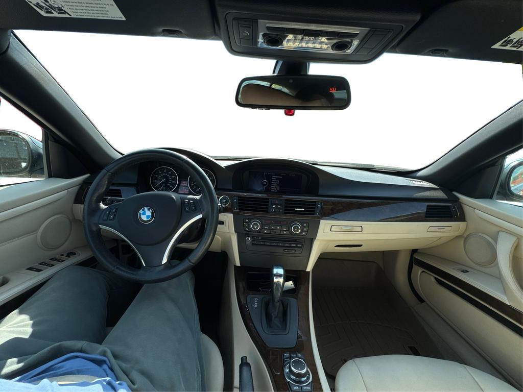 2010 BMW Legend 335i photo