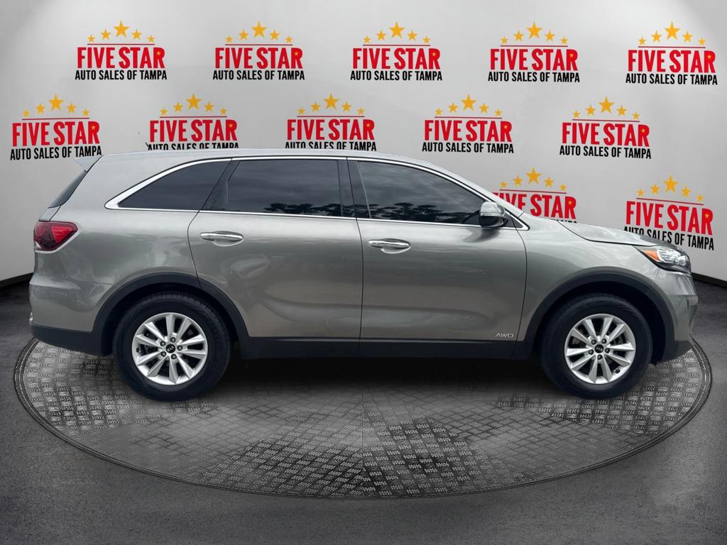 2019 Kia Sorento - $14,995