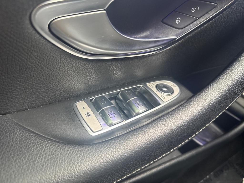 2019 Mercedes-Benz E-Class - $21,995