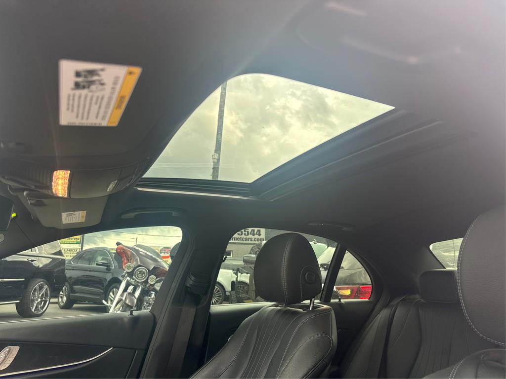 2019 Mercedes-Benz E-Class - $21,995