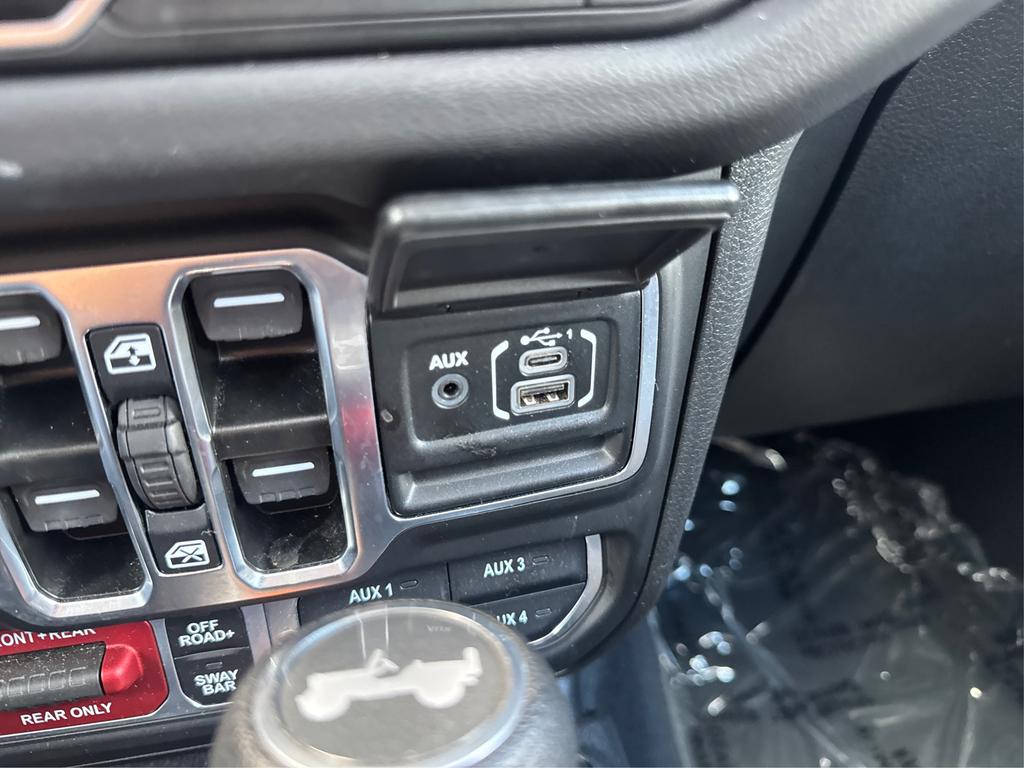 2025 Jeep Wrangler - $34,995