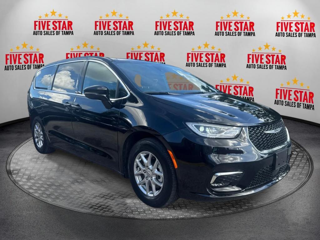 2025 Chrysler Pacifica - $23,995