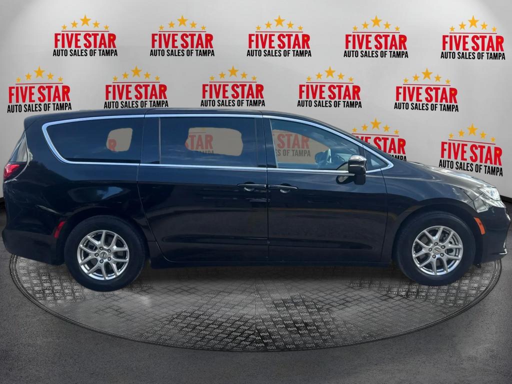 2025 Chrysler Pacifica - $23,995
