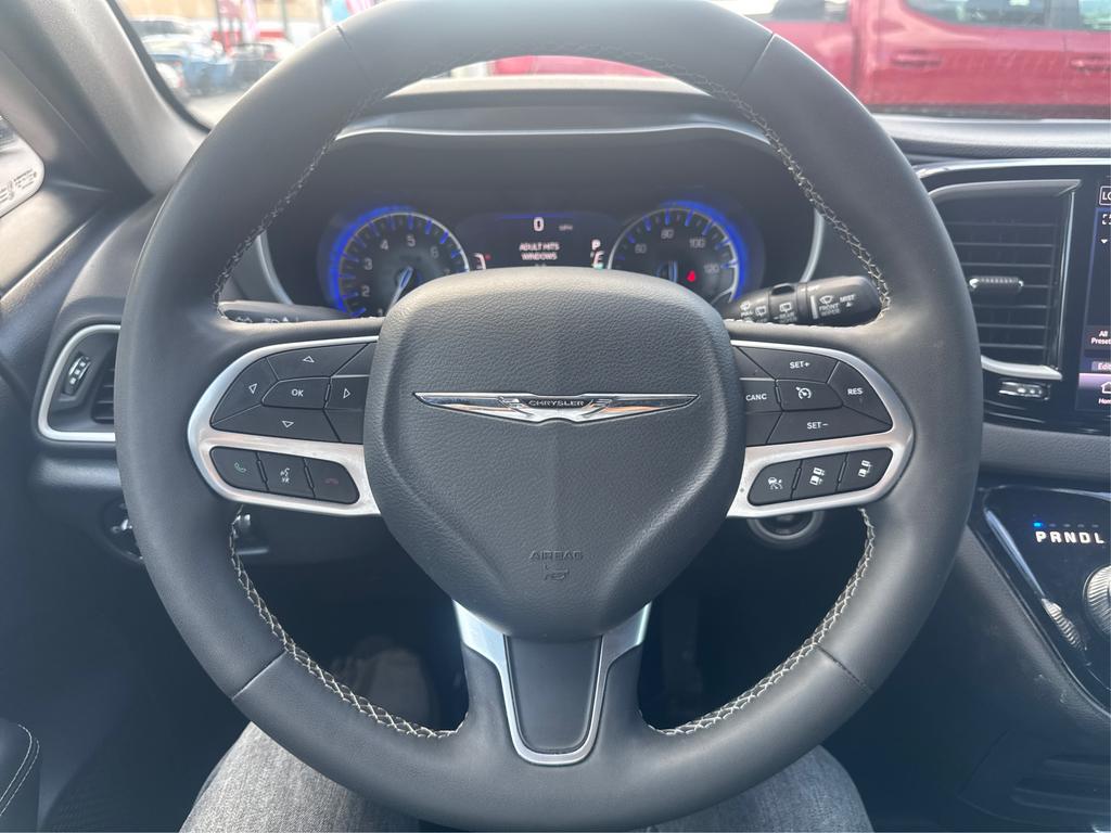 2025 Chrysler Pacifica - $23,995