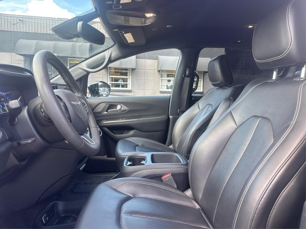 2025 Chrysler Pacifica - $23,995