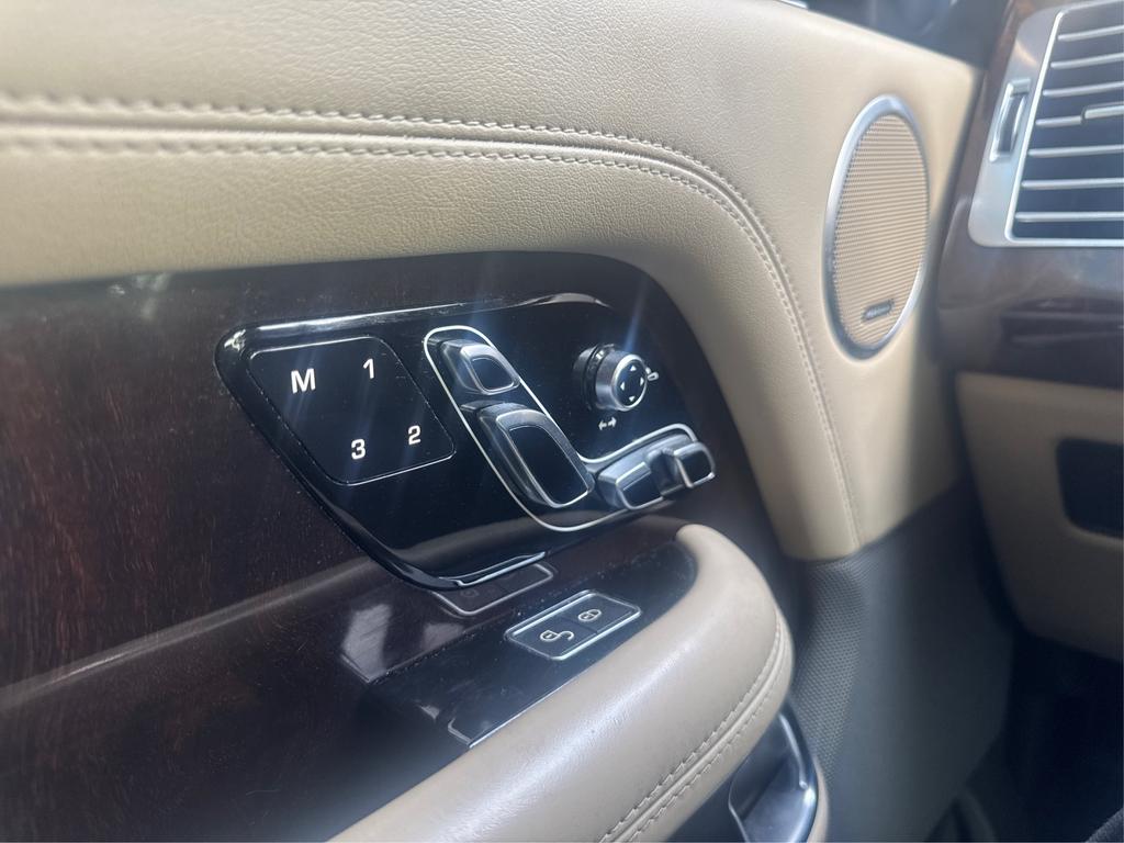 2019 Land Rover Range Rover - $20,995