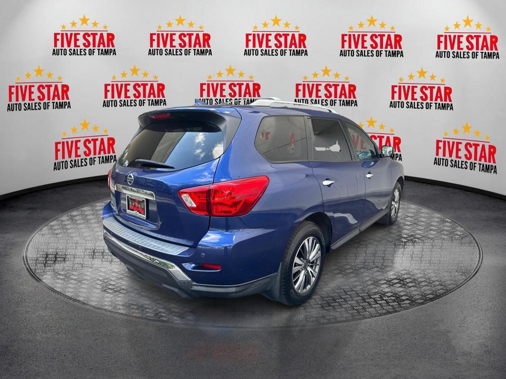 2020 Nissan Pathfinder S photo