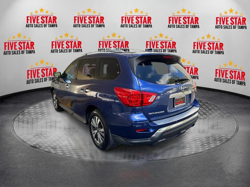 2020 Nissan Pathfinder S photo