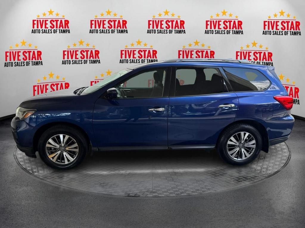2020 Nissan Pathfinder S photo