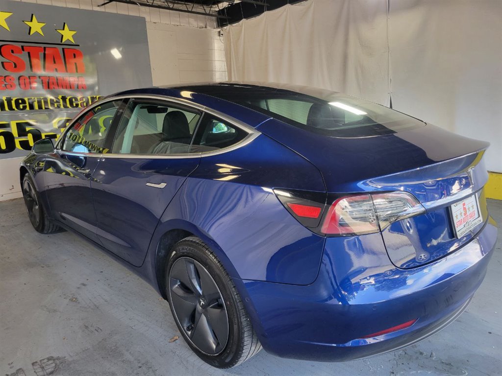 2020 Tesla Model 3 Standard Range photo