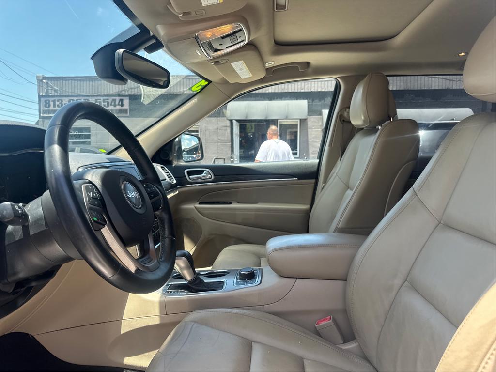 2019 Jeep Cherokee - $16,995