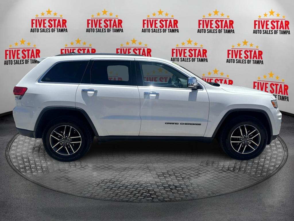 2019 Jeep Cherokee - $16,995