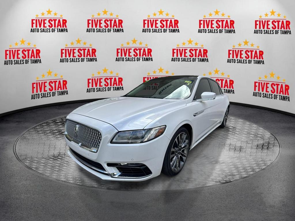 2017 Lincoln Continental Select photo