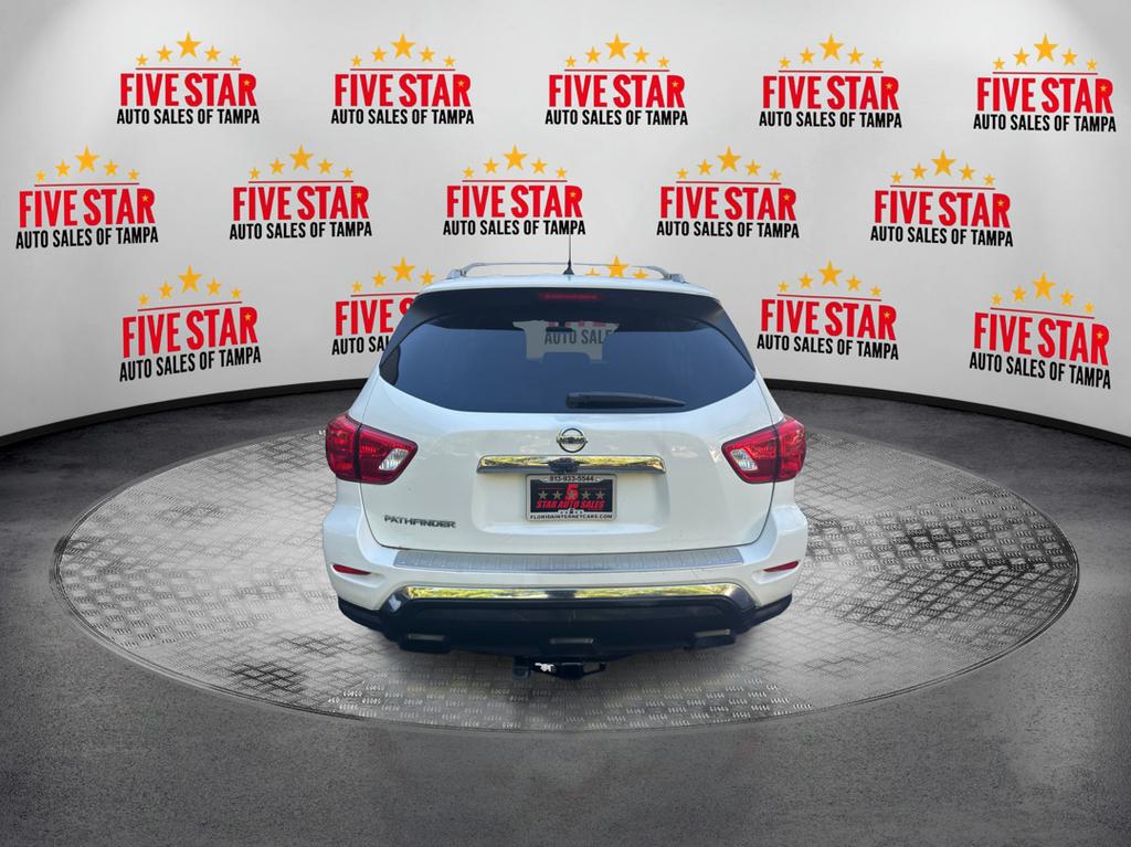 2018 Nissan Pathfinder S photo