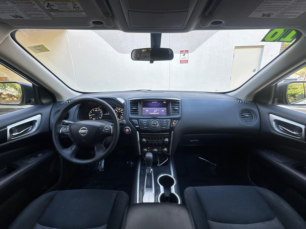 2018 Nissan Pathfinder S photo