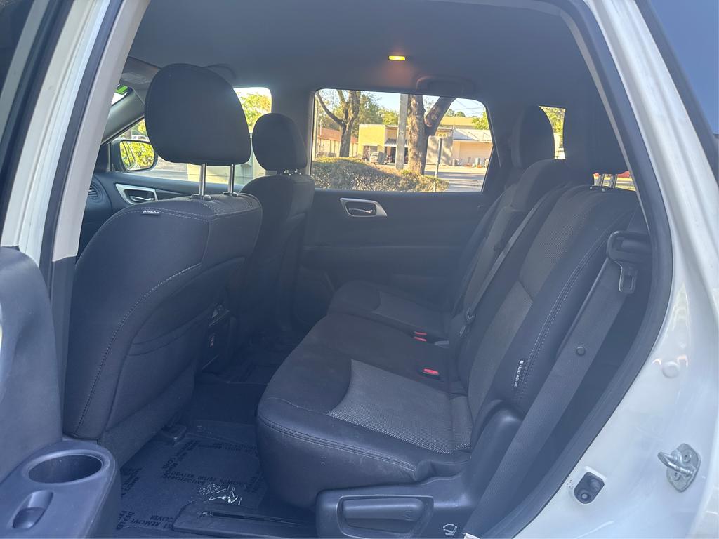 2018 Nissan Pathfinder S photo