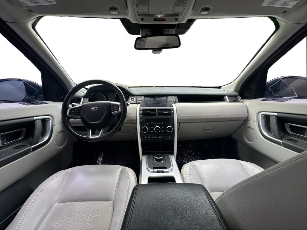 2017 Land Rover Discovery - $8,995